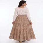 long skirt